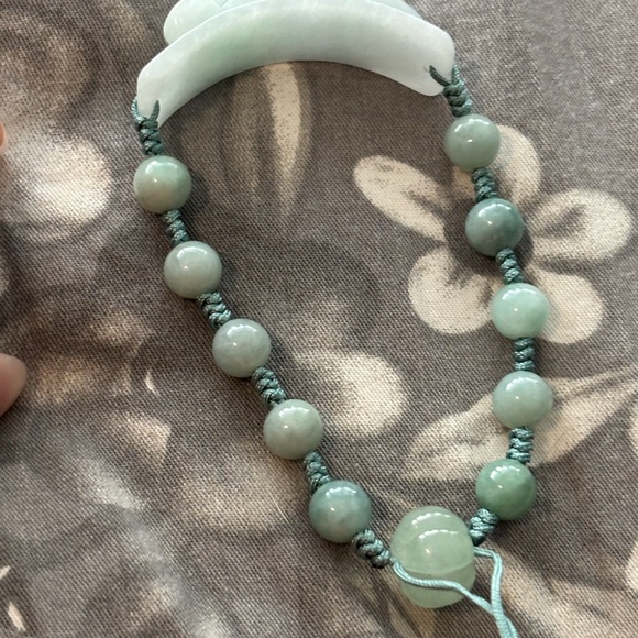 Jadeite Pixiu Beaded Bracelet - Picture 1 of 6